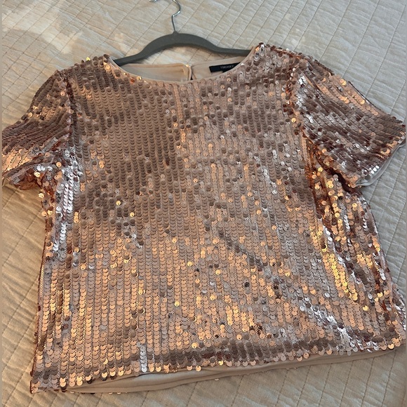 Rose gold Sequin top. Brand new size large - Picture 7 of 7
